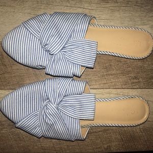 Women’s 8.5 slide LC Lauren Conrad sandals